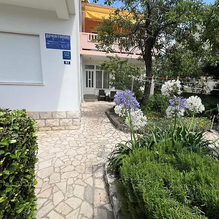 Apartaments Oma & Opa Банёл