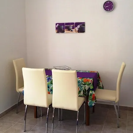 Apartaments Oma & Opa *
