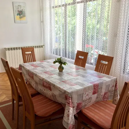 Apartaments Oma & Opa Апартаменты