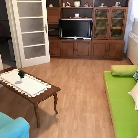 Apartaments Oma & Opa *
