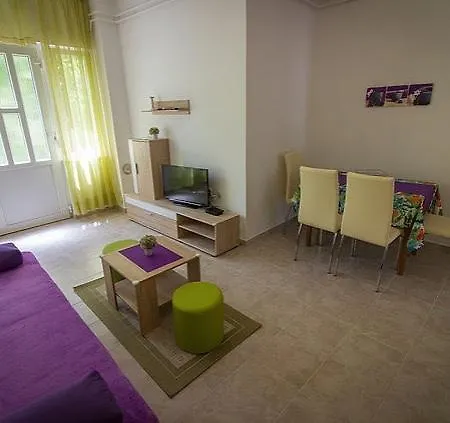 Oma & Opa Apartmán Banjol